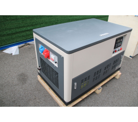 Бензиновый трехфазный генератор Амперос LT 25000S-3 в шумозащитном кожухе с автозапуском